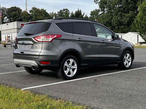 Sterling Gray Metallic 2014 Ford Escape SE