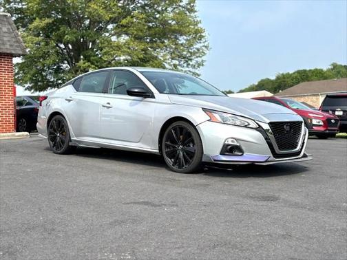 2020 Nissan Altima SR FWD