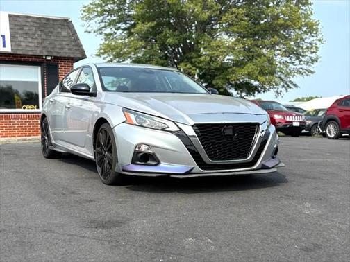 2020 Nissan Altima SR FWD