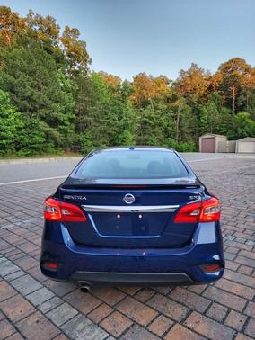 Deep Blue Pearl 2019 Nissan Sentra SR