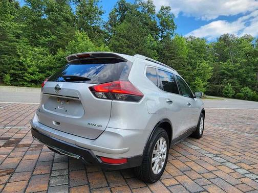 Brilliant Silver 2018 Nissan Rogue SV