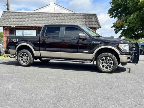 Tuxedo Black Metallic 2013 Ford F-150 Lariat