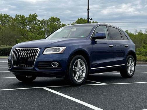 Scuba Blue Metallic 2015 Audi Q5 2.0T Premium Plus