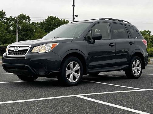 Dark Gray Metallic 2016 Subaru Forester 2.5i Premium
