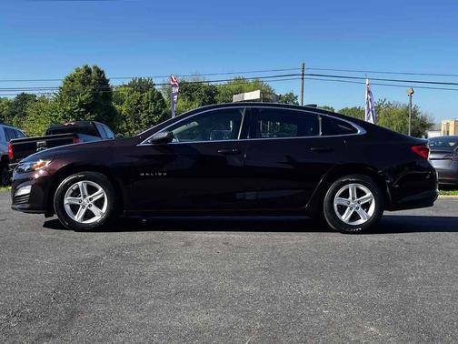 Black Cherry Metallic 2020 Chevrolet Malibu 1LS