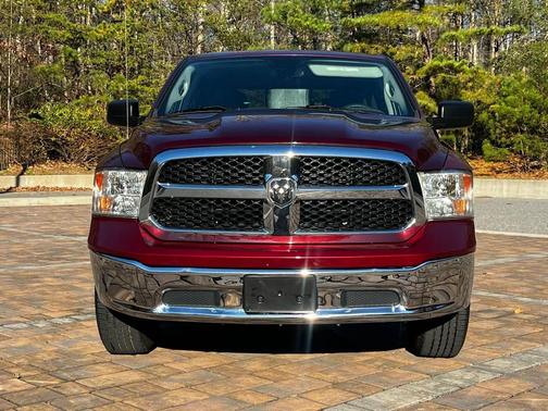 Delmonico Red Pearlcoat 2019 RAM 1500 SLT