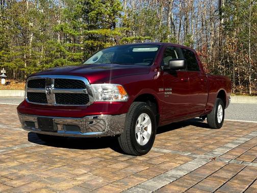 2019 RAM 1500 SLT