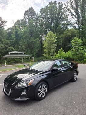 Super Black 2020 Nissan Altima S FWD