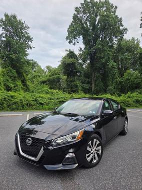 Super Black 2020 Nissan Altima S FWD