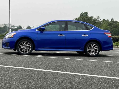 Metallic Blue 2014 Nissan Sentra SR
