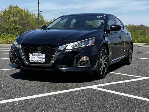 Super Black 2020 Nissan Altima SR FWD