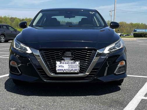 Super Black 2020 Nissan Altima SR FWD