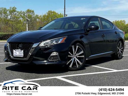 Super Black 2020 Nissan Altima SR FWD Sedan