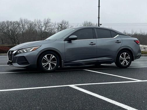 Gun Metallic 2020 Nissan Sentra SV