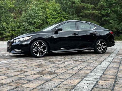 Super Black 2020 Nissan Sentra SR