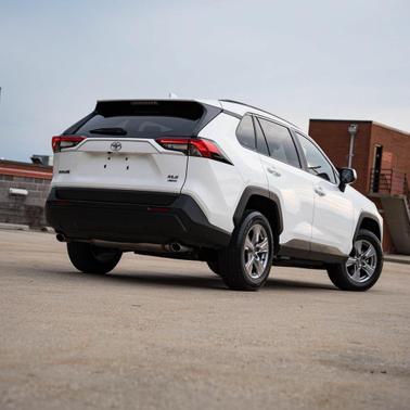 Ice Cap 2025 Toyota RAV4 XLE