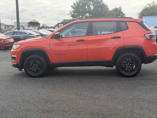 Spitfire Orange Clearcoat 2019 Jeep Compass Sport
