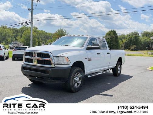 Bright White Clearcoat 2017 RAM 2500 Tradesman Crew Cab 4x4 8' Box