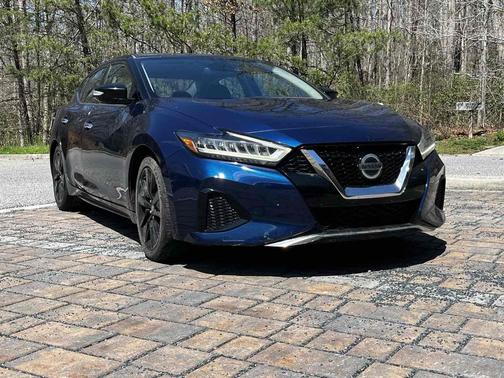 Deep Blue Pearl 2021 Nissan Maxima 3.5 SV