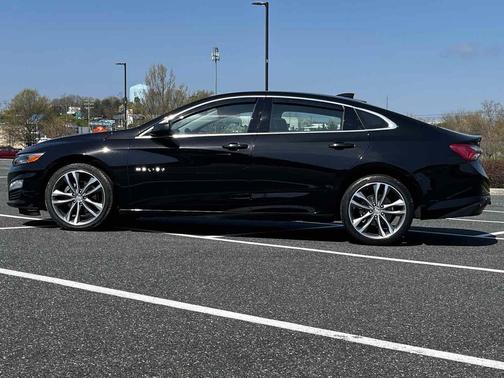 2023 Chevrolet Malibu FWD 2LT