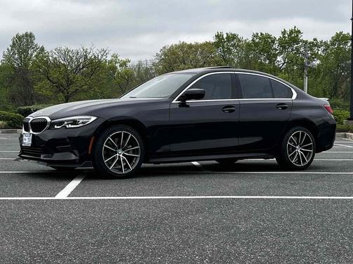 Black Sapphire Metallic 2019 BMW 330 xDrive
