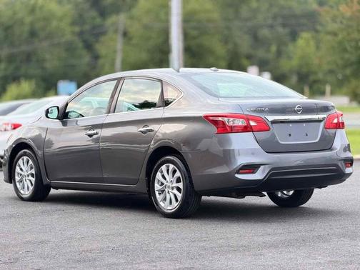 Gun Metallic 2019 Nissan Sentra SV