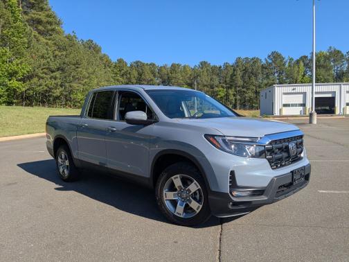 Sonic Gray Pearl 2026 Honda Ridgeline