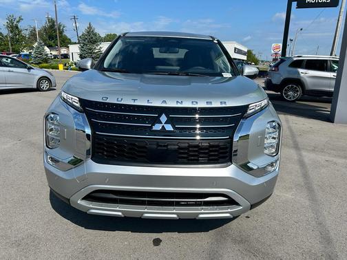 2025 Mitsubishi Outlander PHEV SE S-AWC