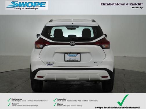 2023 Nissan Kicks SR