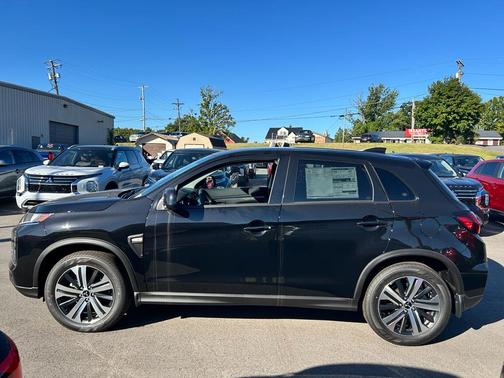2025 Mitsubishi Outlander Sport SE