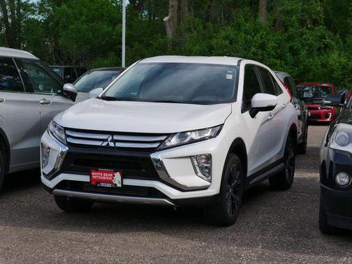 Diamond White Pearl 2018 Mitsubishi Eclipse Cross SE