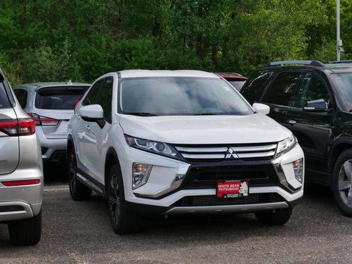Diamond White Pearl 2018 Mitsubishi Eclipse Cross SE
