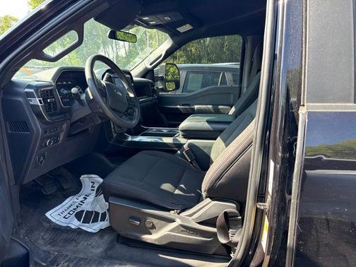 Agate Black Metallic 2022 Ford F-150 XL