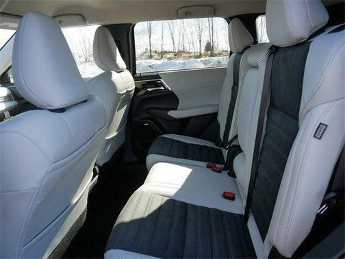 2026 Mitsubishi Outlander SE 1.5T S-AWC