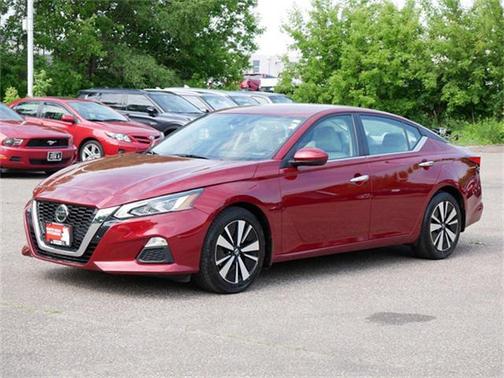 2022 Nissan Altima 2.5 SV