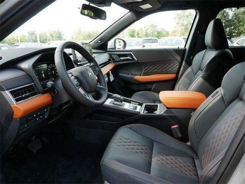 2025 Mitsubishi Outlander PHEV SEL