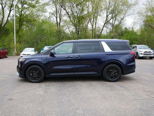 Deep Chroma Blue 2025 Kia Carnival LXS