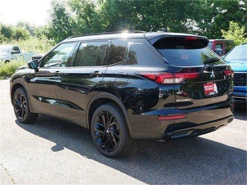 2025 Mitsubishi Outlander PHEV SEL