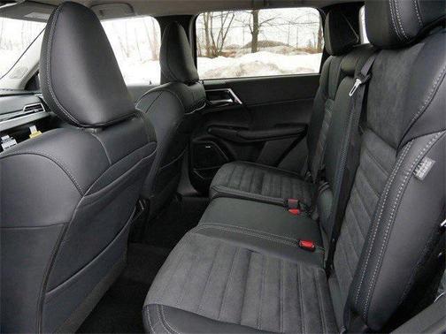 2026 Mitsubishi Outlander SE 2.5 S-AWC