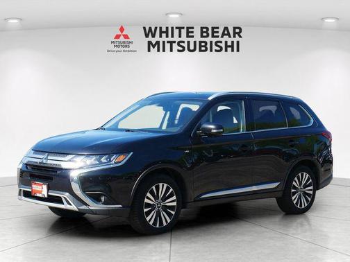 Labrador Black Metallic 2020 Mitsubishi Outlander GT