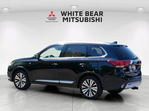 Labrador Black Metallic 2020 Mitsubishi Outlander GT