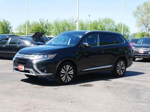 Labrador Black Metallic 2020 Mitsubishi Outlander GT