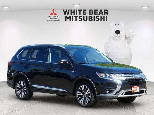 Labrador Black Metallic 2020 Mitsubishi Outlander GT