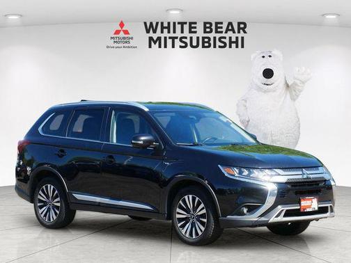 Labrador Black Metallic 2020 Mitsubishi Outlander GT