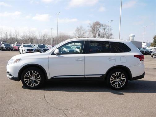 2018 Mitsubishi Outlander SE