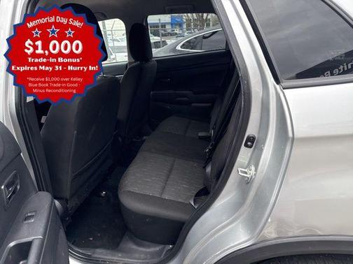 Alloy Silver Metallic 2024 Mitsubishi Outlander Sport 2.0 ES