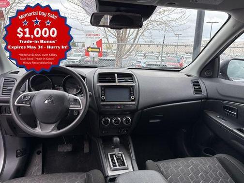 Alloy Silver Metallic 2024 Mitsubishi Outlander Sport 2.0 ES