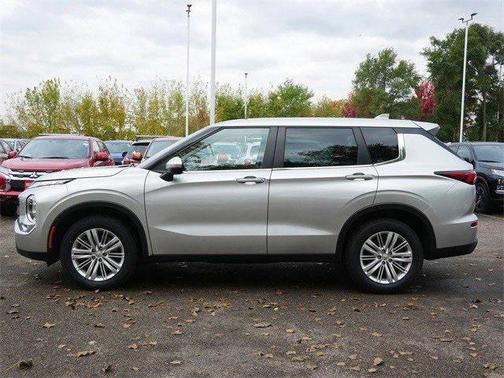 2022 Mitsubishi Outlander ES 2.5 S-AWC