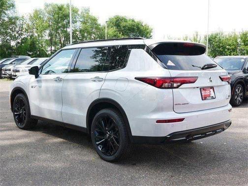 2025 Mitsubishi Outlander PHEV SEL