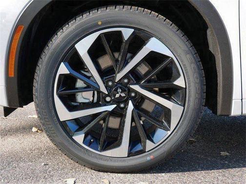 2025 Mitsubishi Outlander PHEV SEL